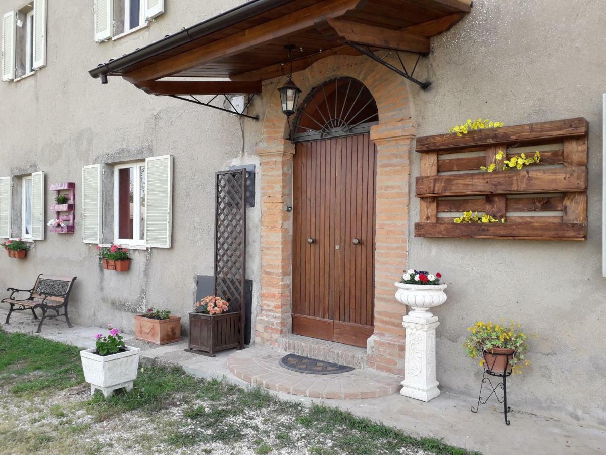 Alle Preci Country House Santa Restituta Luaran gambar