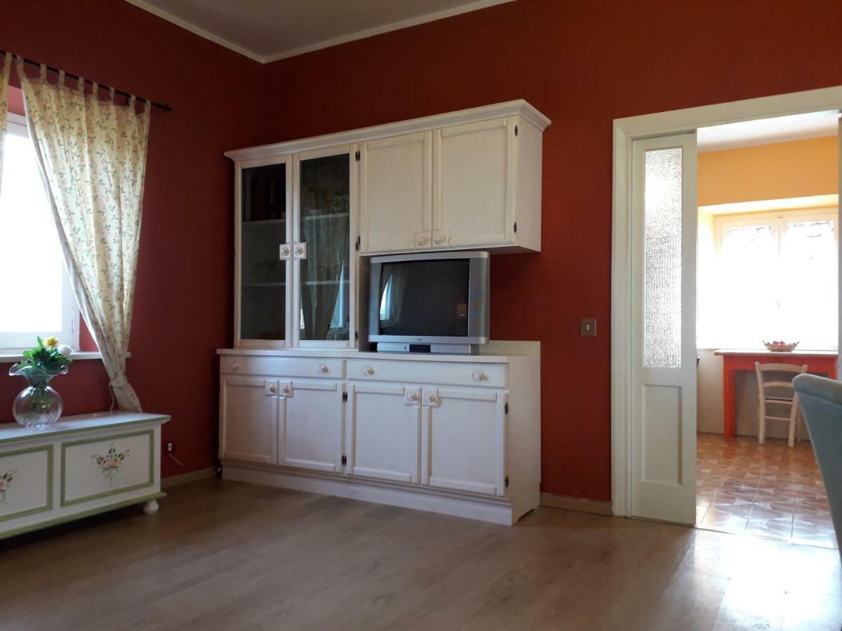 Alle Preci Country House Santa Restituta Luaran gambar