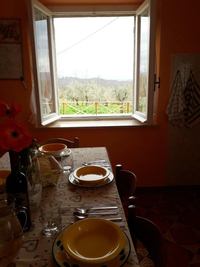 Alle Preci Country House Santa Restituta Luaran gambar