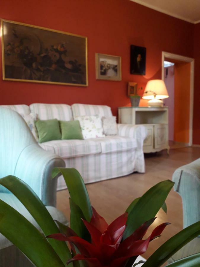Alle Preci Country House Santa Restituta Luaran gambar