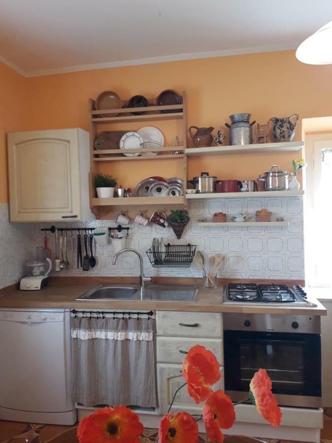 Alle Preci Country House Santa Restituta Luaran gambar